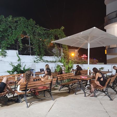 Hostel K13 Sarandë 외부 사진
