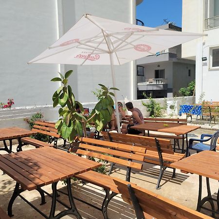 Hostel K13 Sarandë 외부 사진