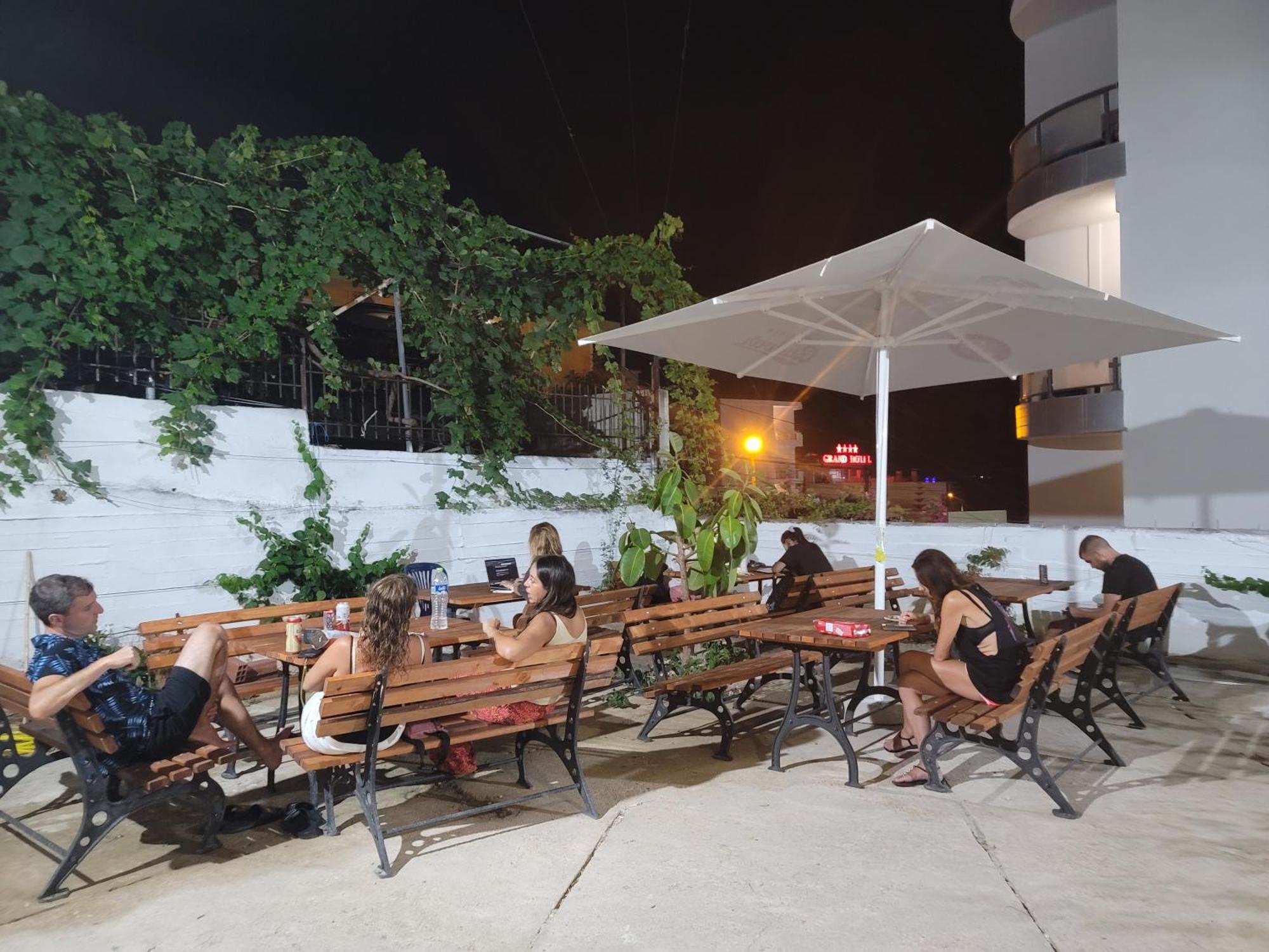 Hostel K13 Sarandë 외부 사진