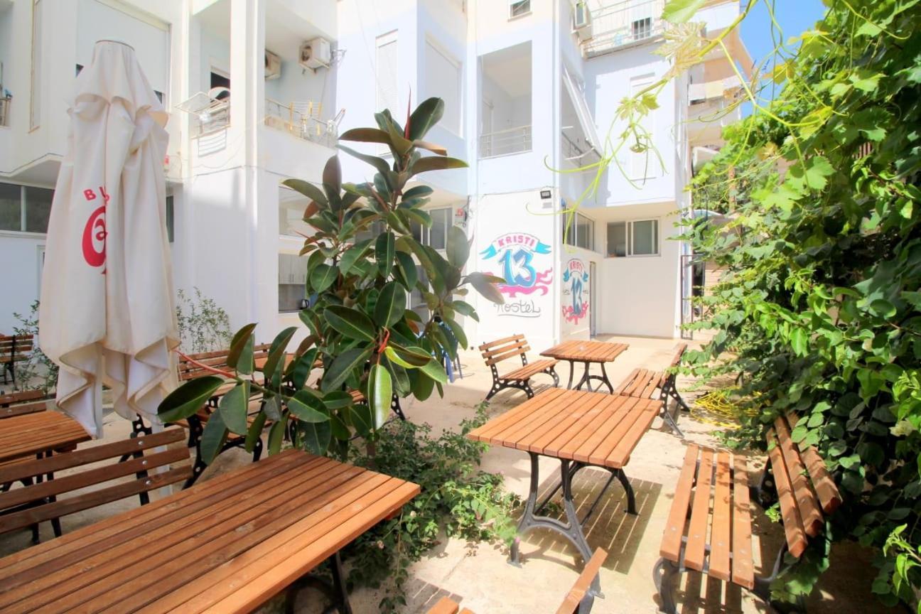 Hostel K13 Sarandë 외부 사진