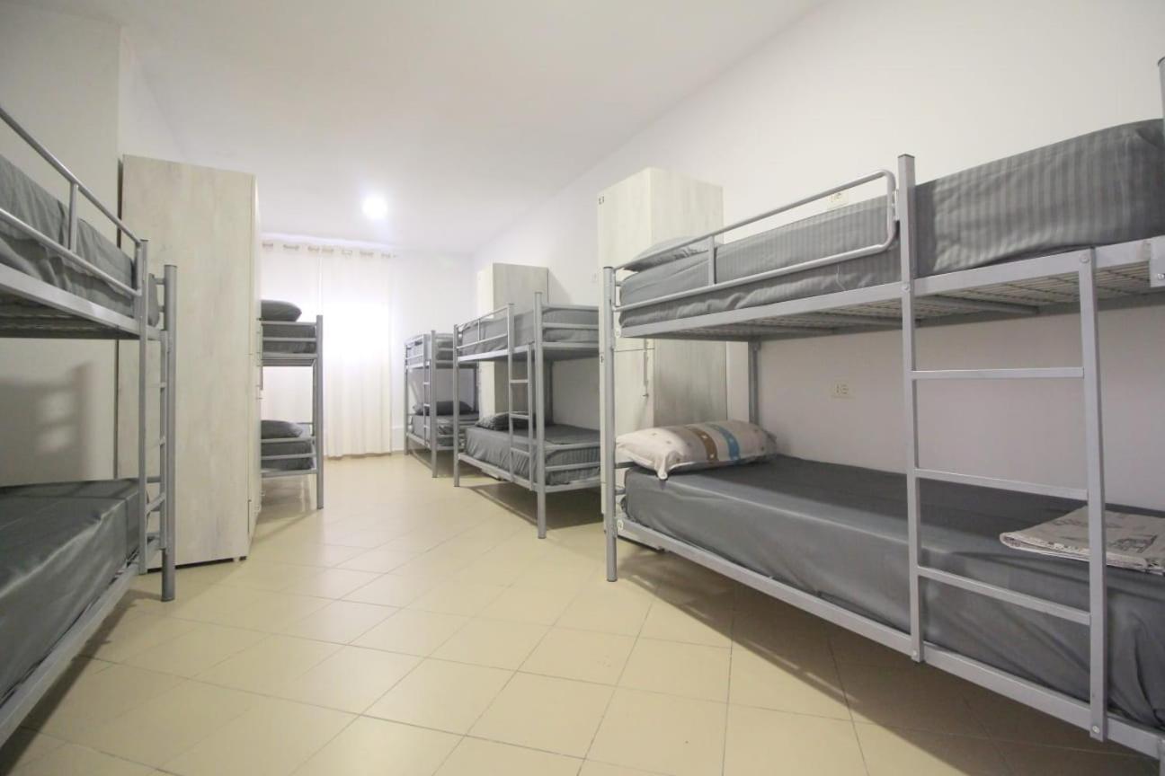 Hostel K13 Sarandë 외부 사진