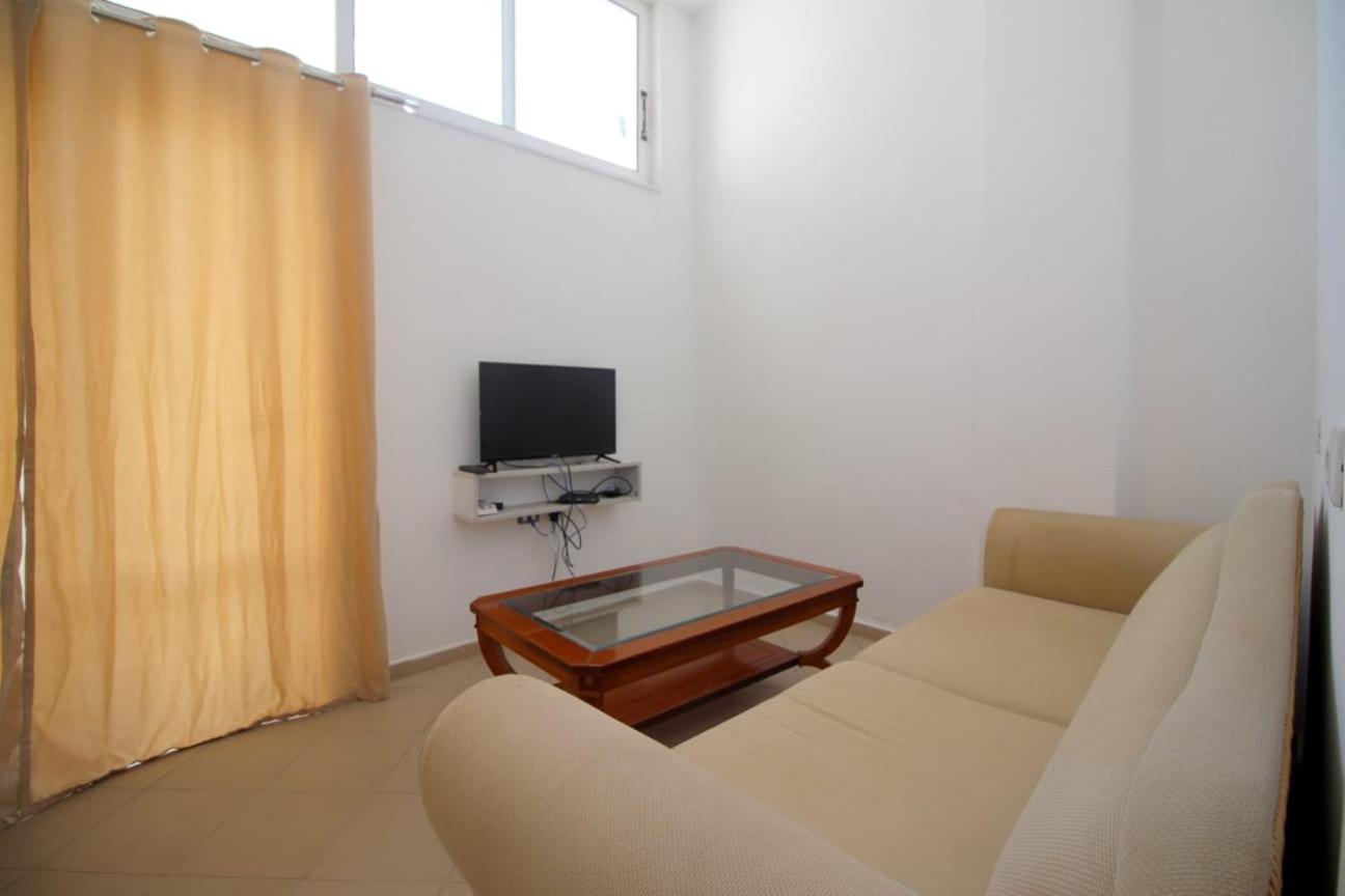 Hostel K13 Sarandë 외부 사진