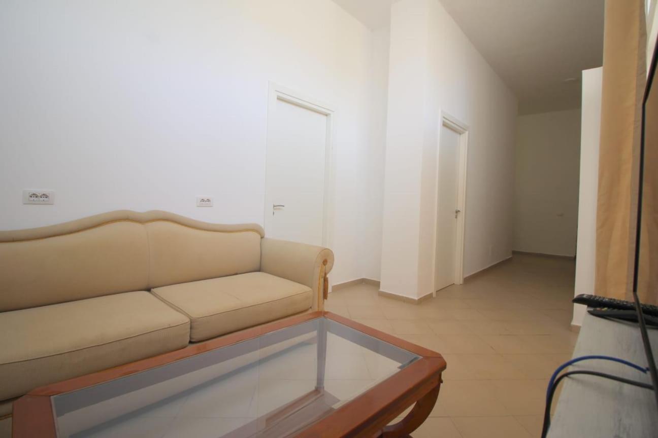 Hostel K13 Sarandë 외부 사진
