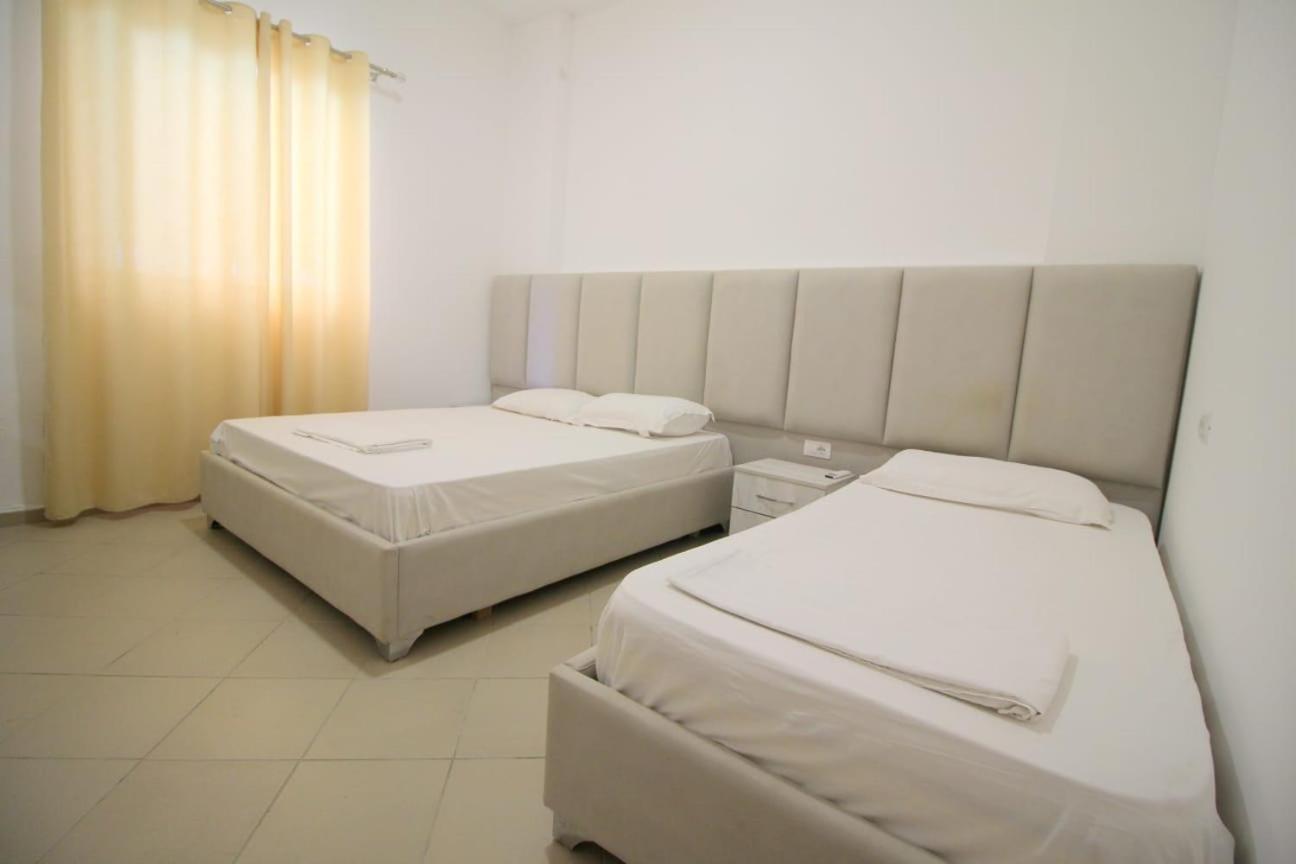 Hostel K13 Sarandë 외부 사진