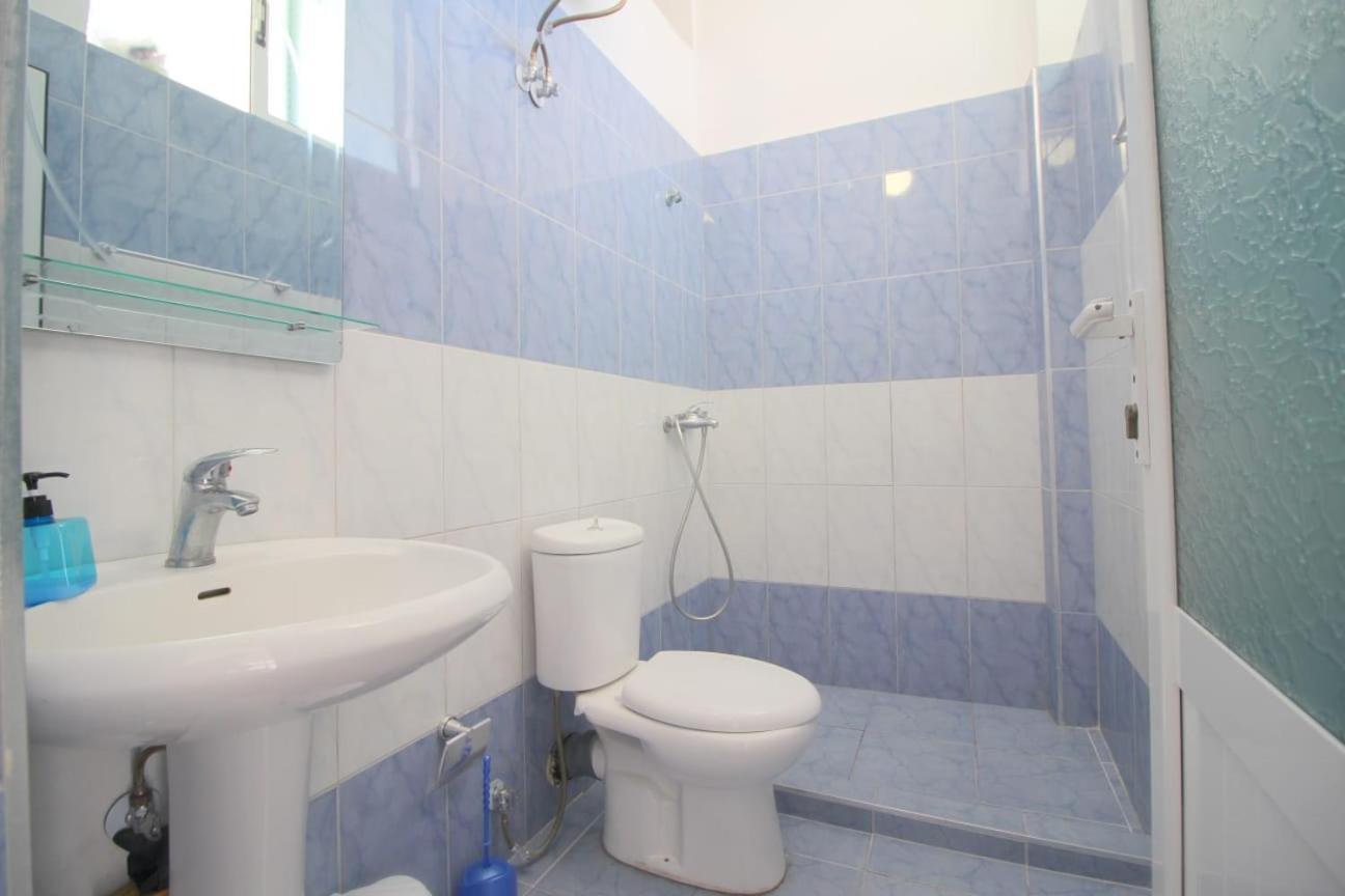 Hostel K13 Sarandë 외부 사진