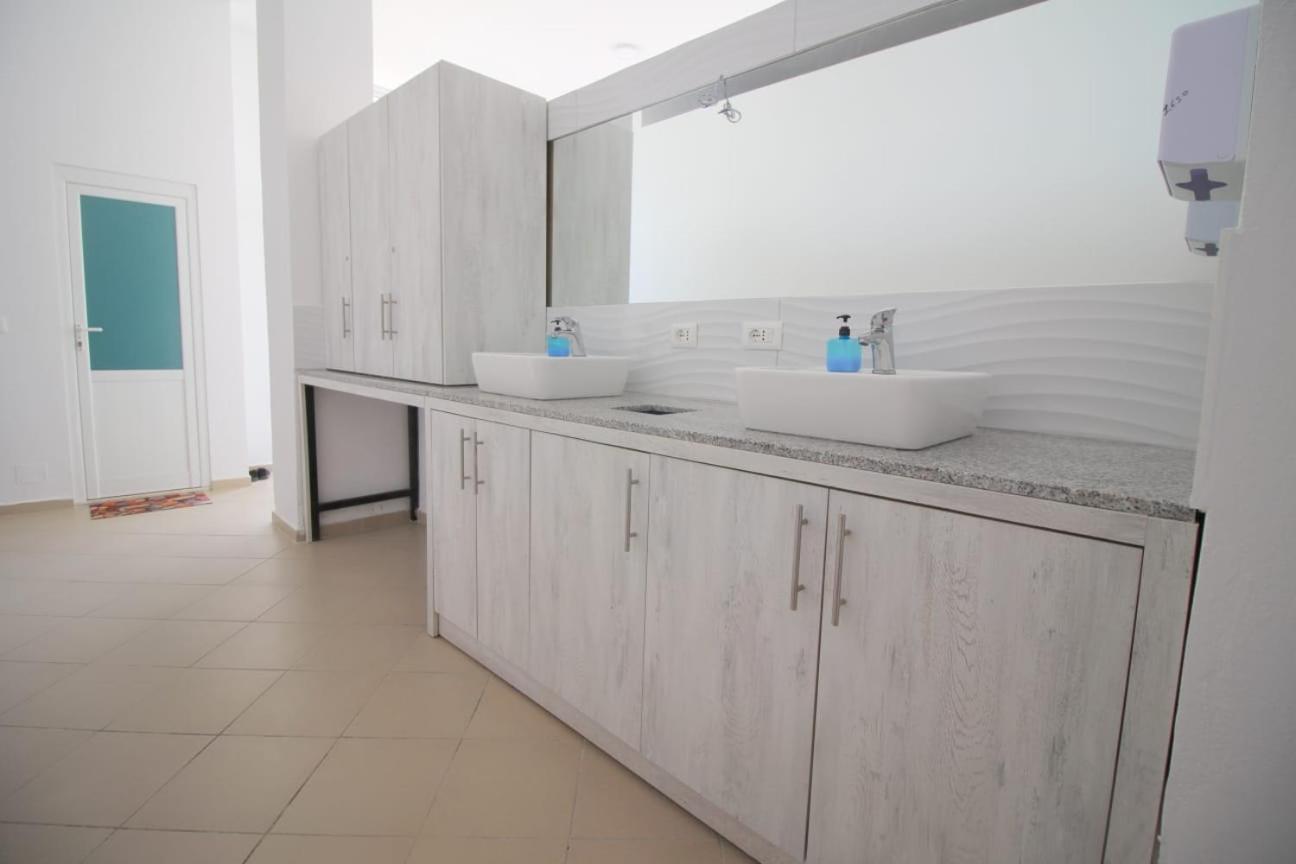 Hostel K13 Sarandë 외부 사진